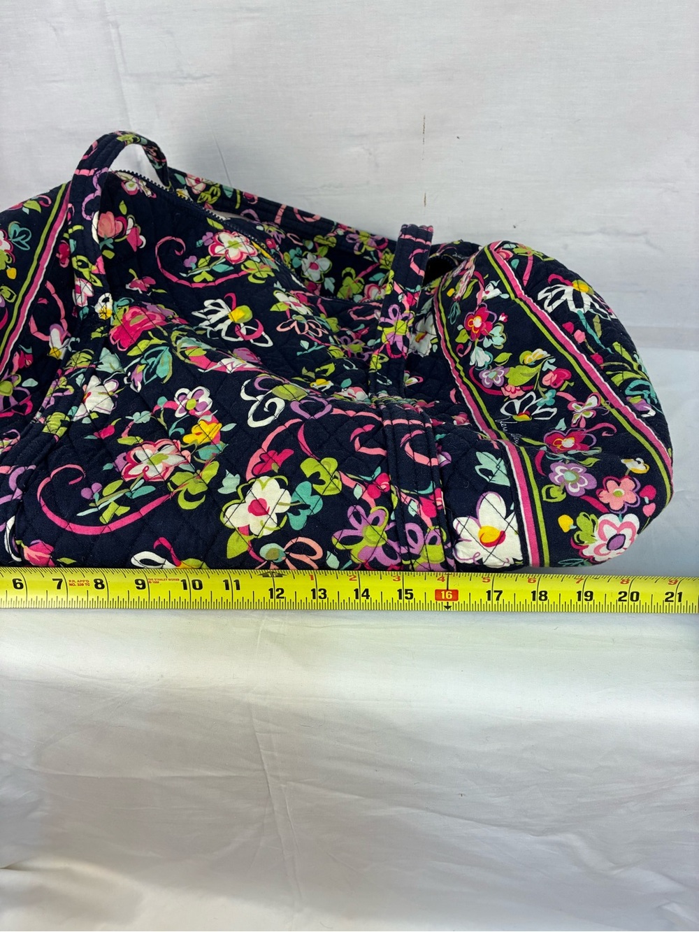 Vera Bradley Large Weekender in Ribbons Print Retired - Picture 9 of 10